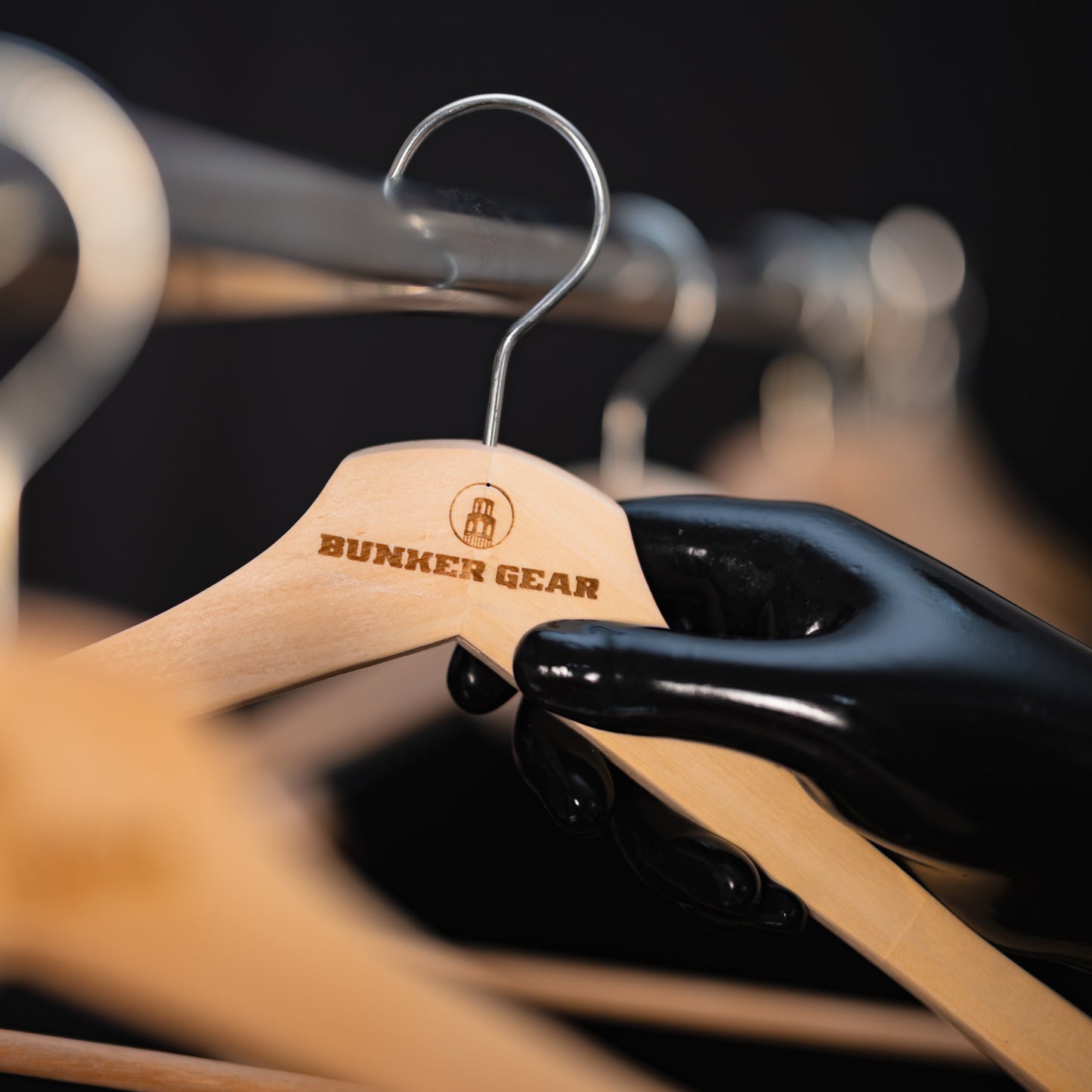 Wide Shoulder Hanger